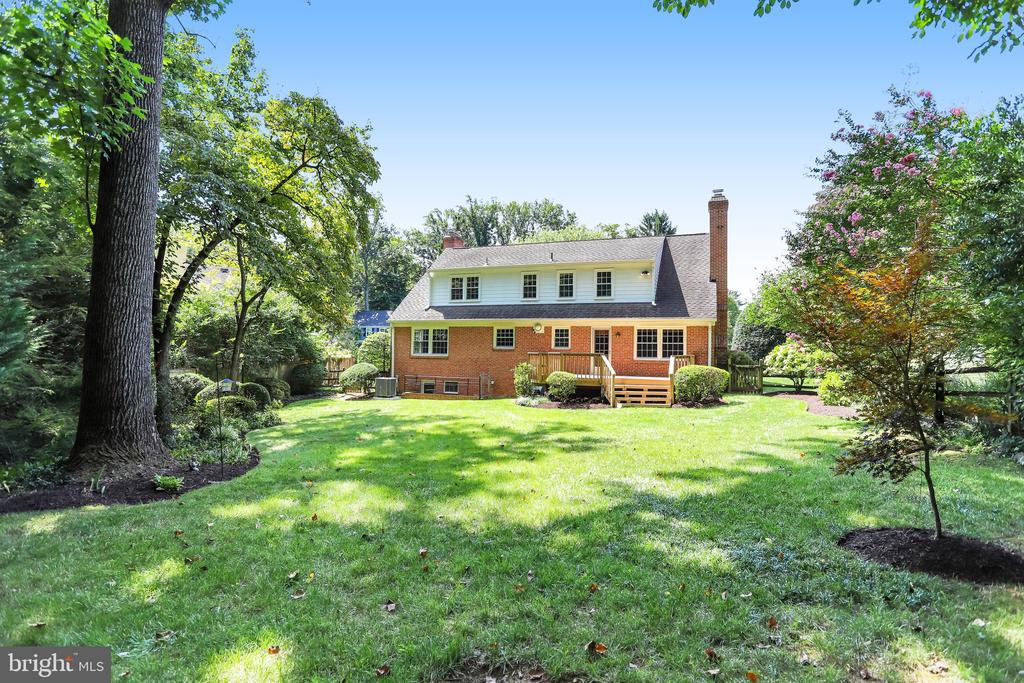 10605 GAINSBOROUGH ROAD