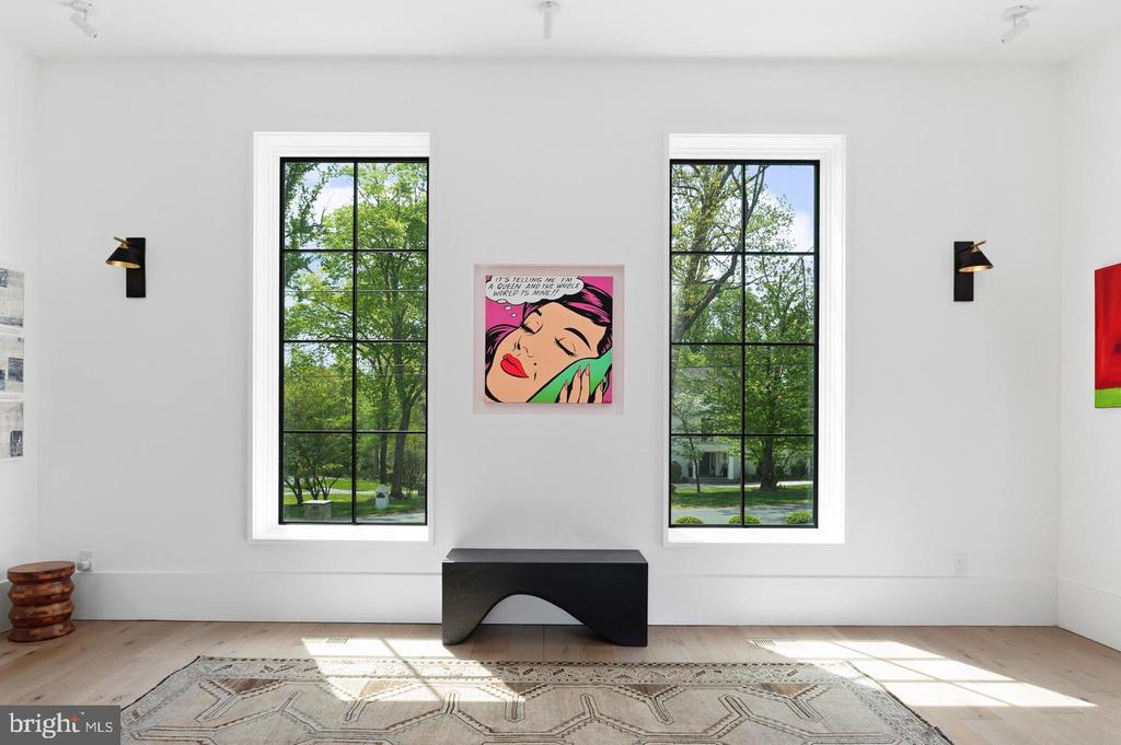 7101 LONGWOOD DRIVE