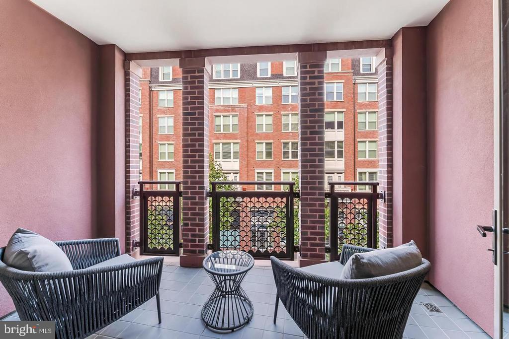 8551 CONNECTICUT AVENUE Unit: 311