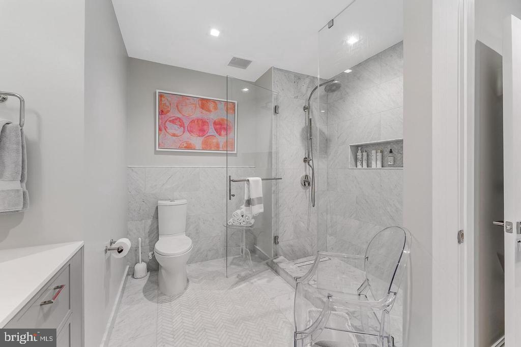 8551 CONNECTICUT AVENUE Unit: 311