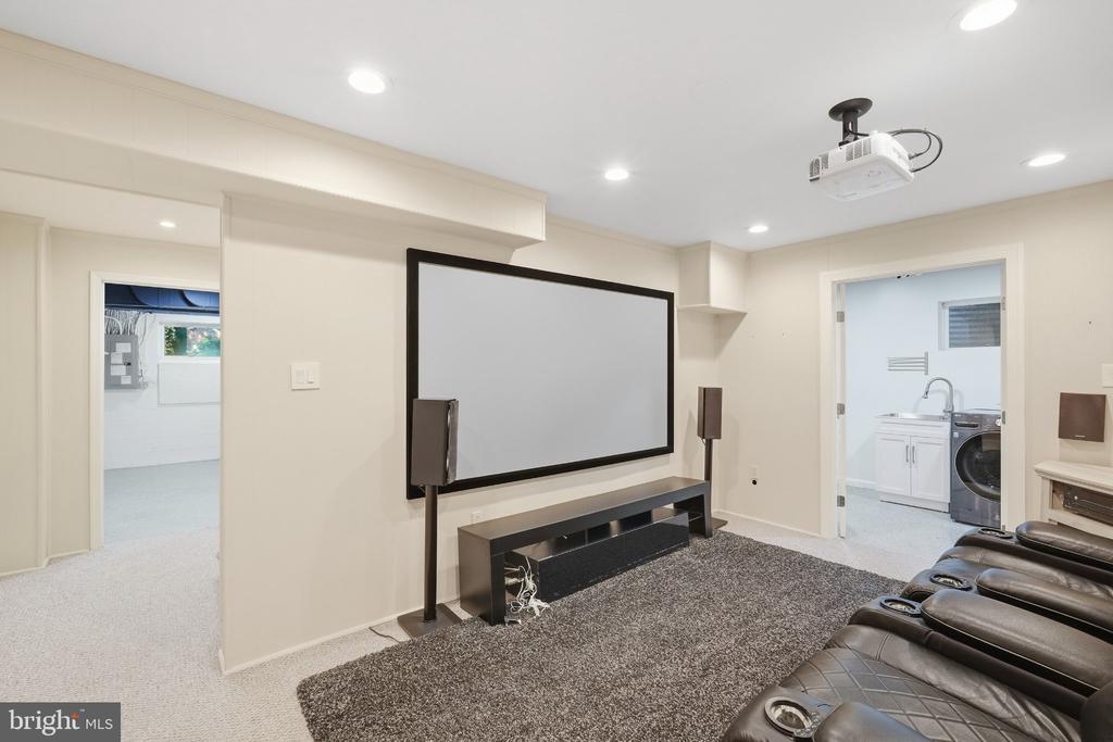 5711 CHESHIRE DRIVE