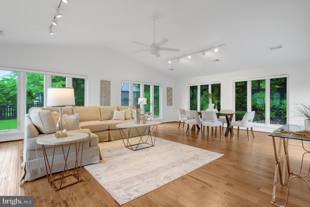 5018 36th St N