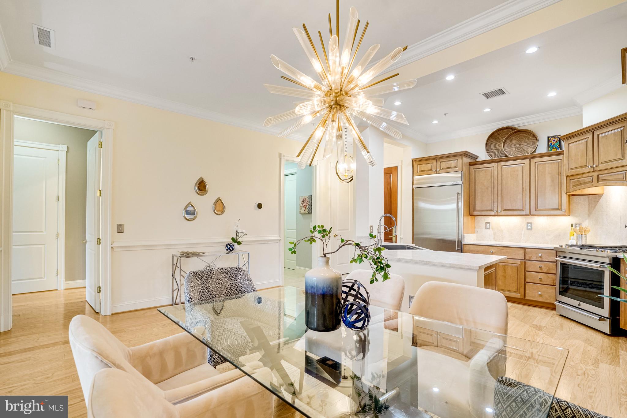 2801 Langston Blvd #305