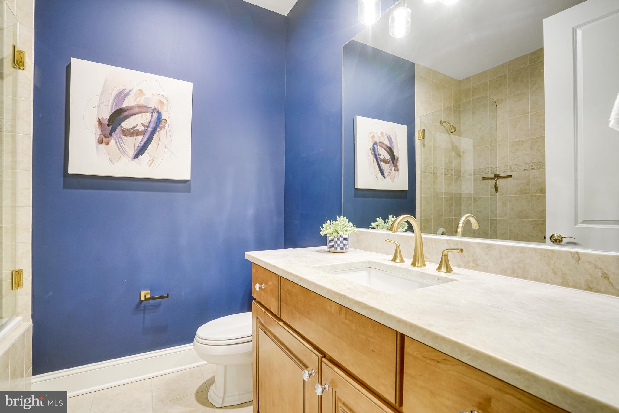 2801 Langston Blvd #305