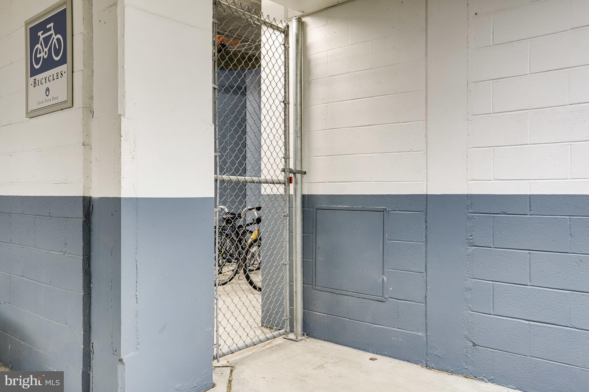 2801 Langston Blvd #305