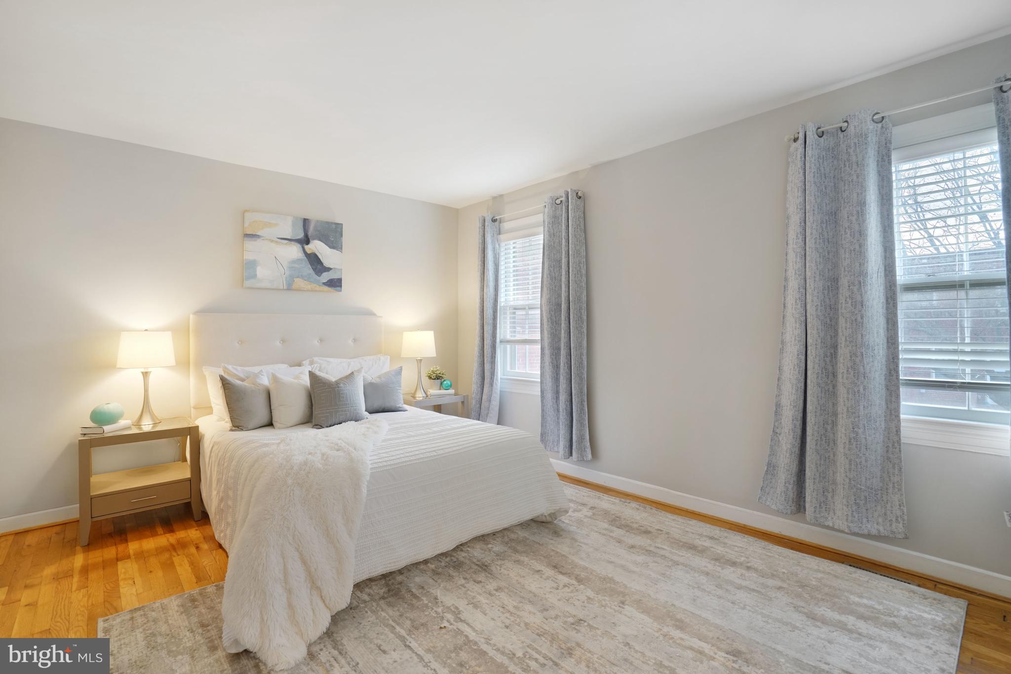 1500 S BARTON STREET 595