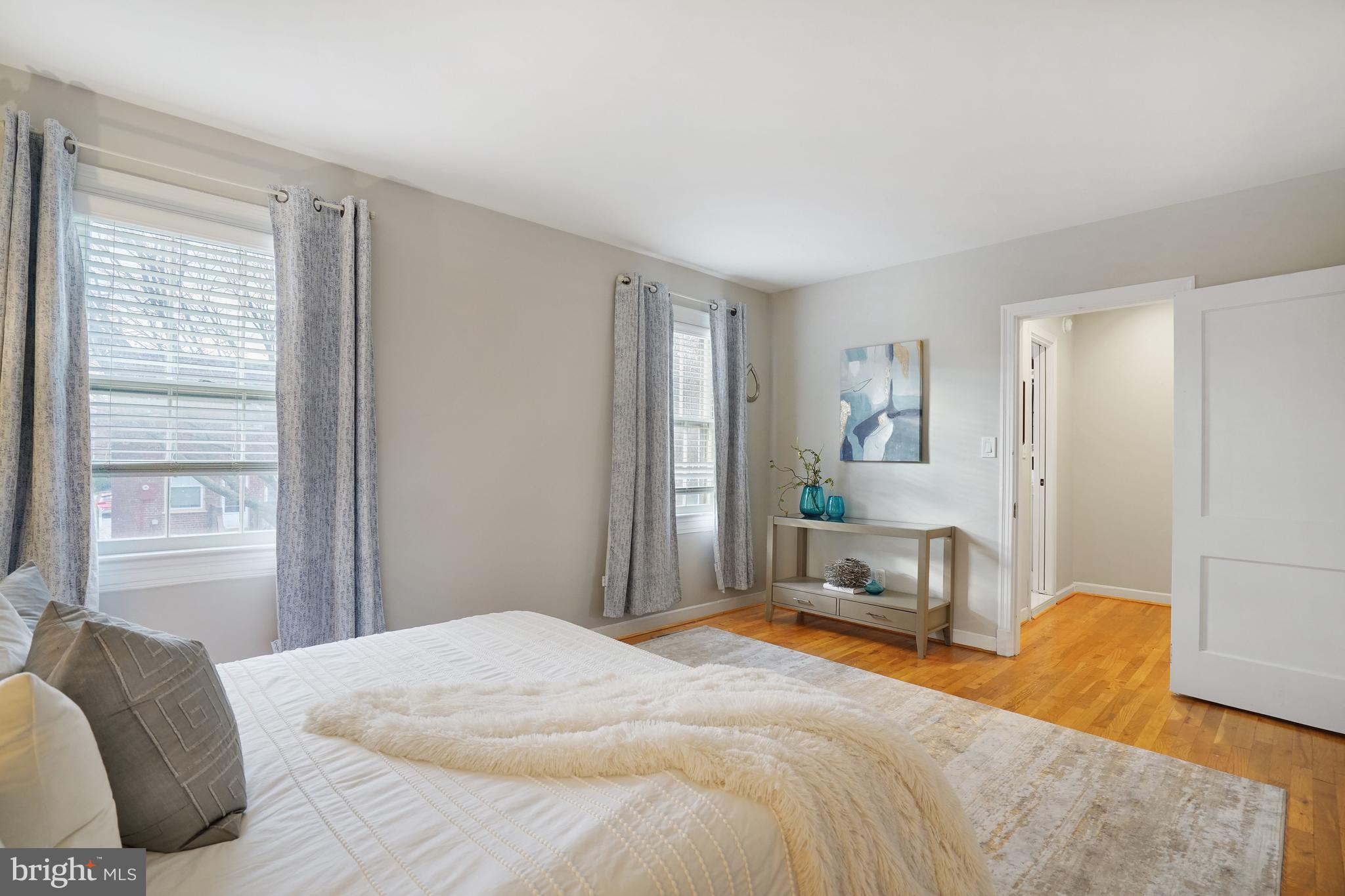 1500 S BARTON STREET 595