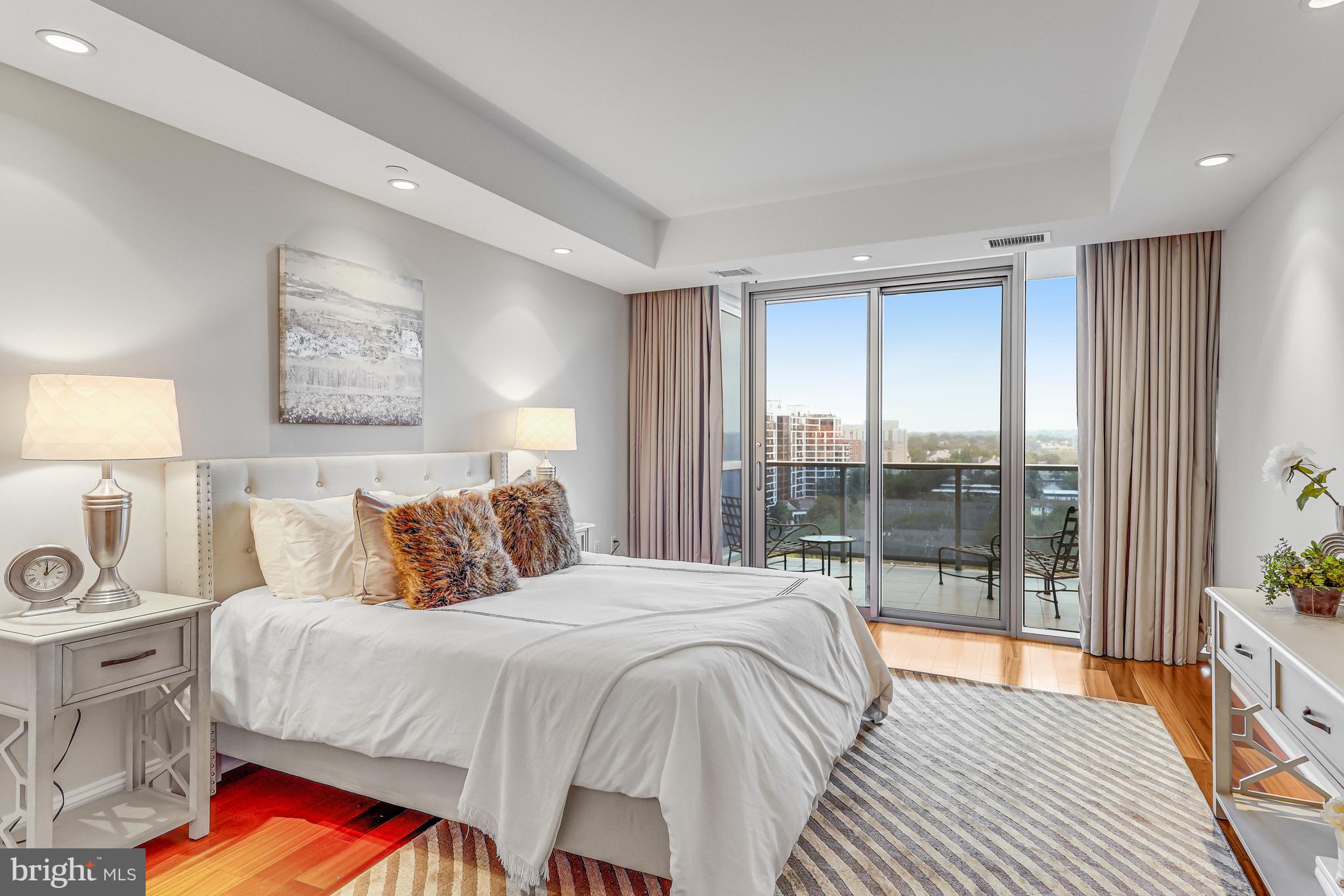 1881 N NASH STREET 1706