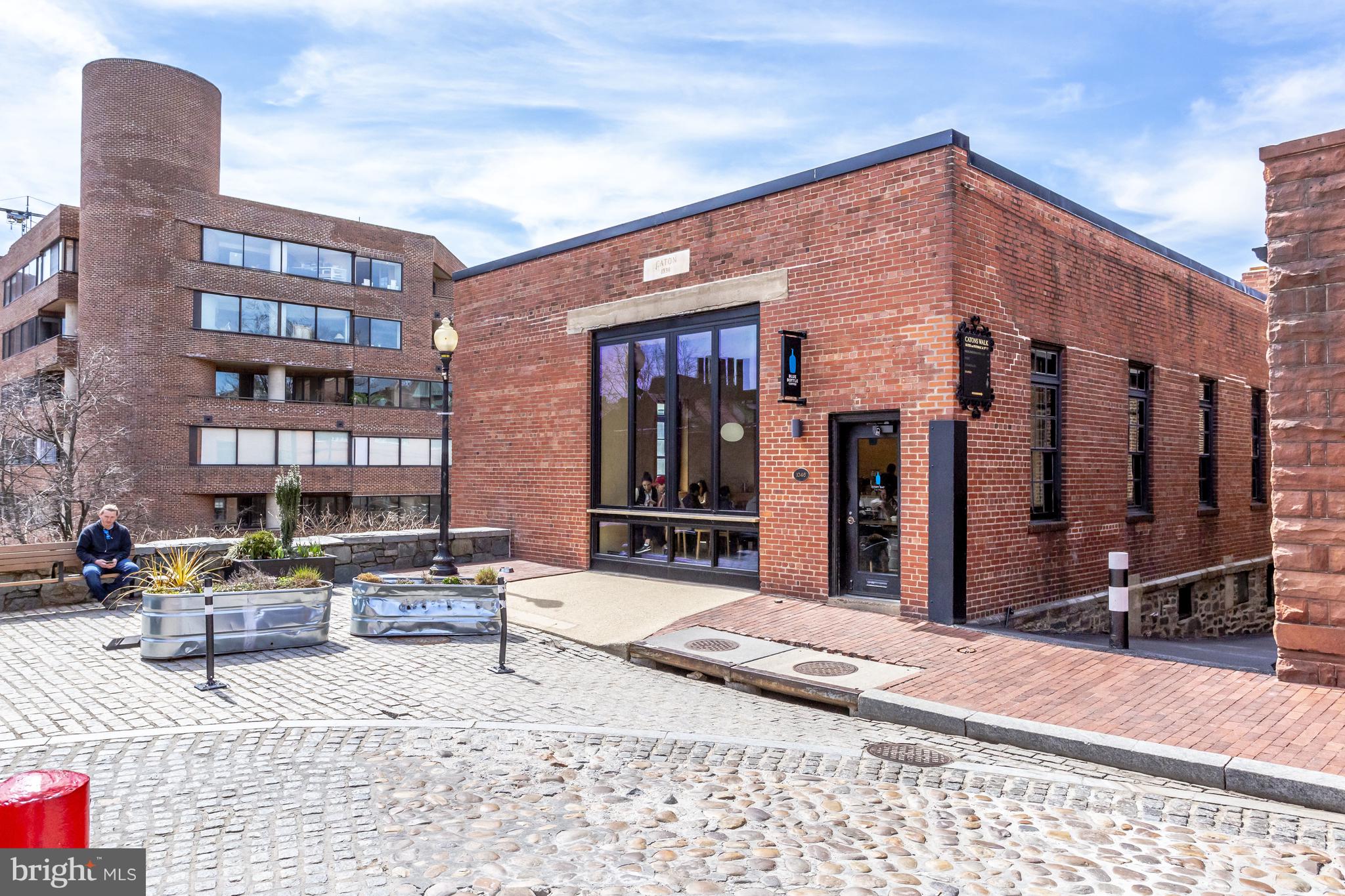 1881 N NASH STREET 1706