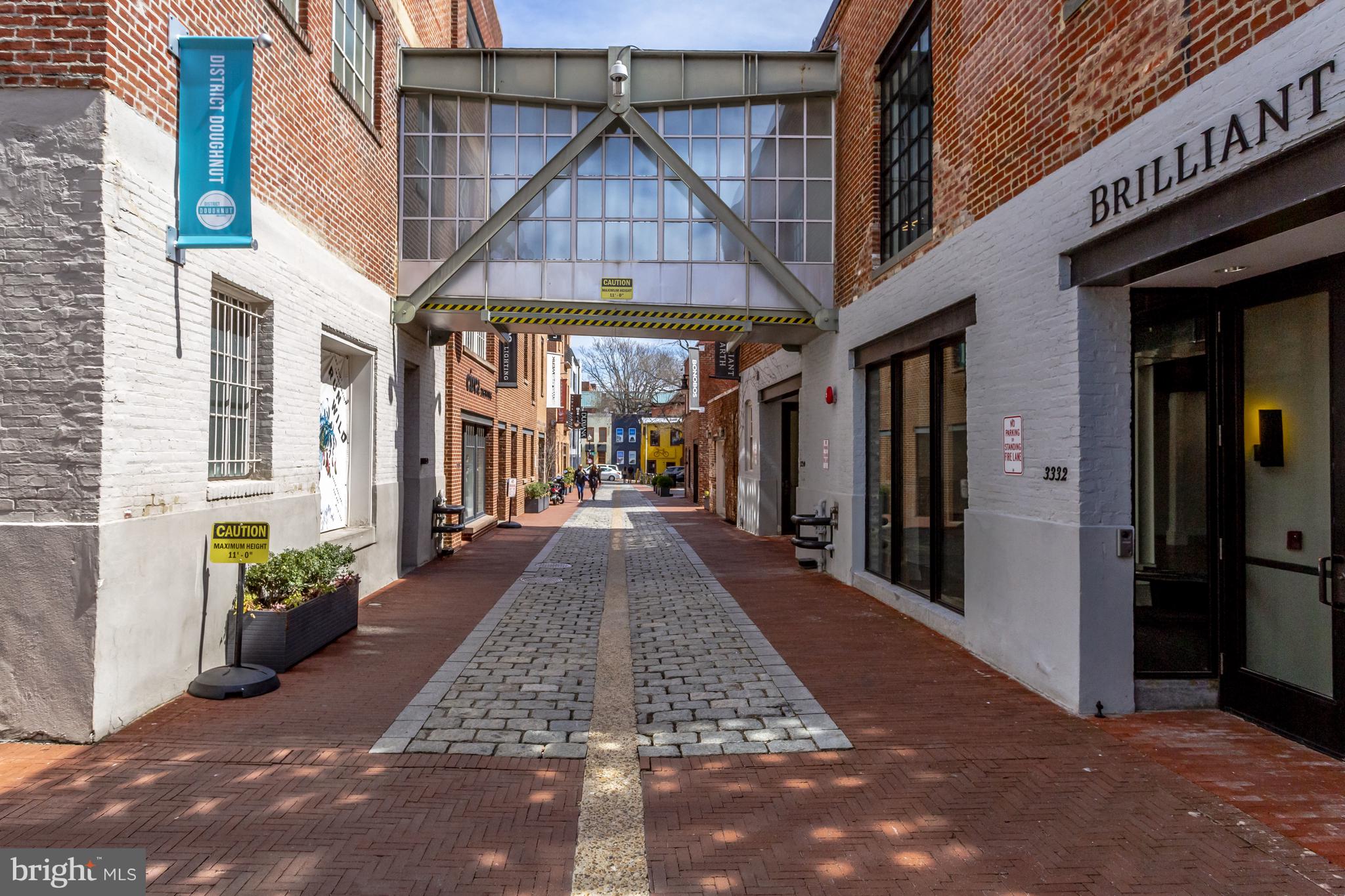 1881 N NASH STREET 1706