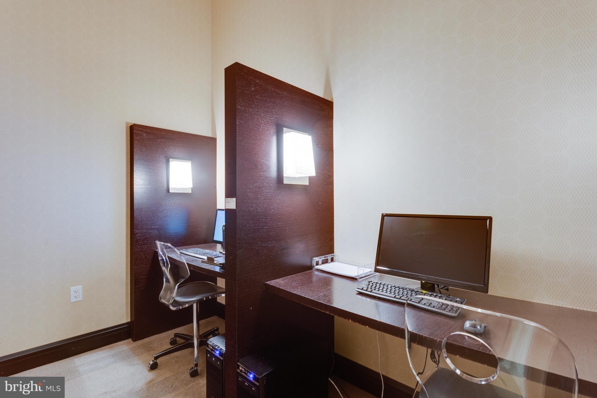 1881 N NASH STREET 1706