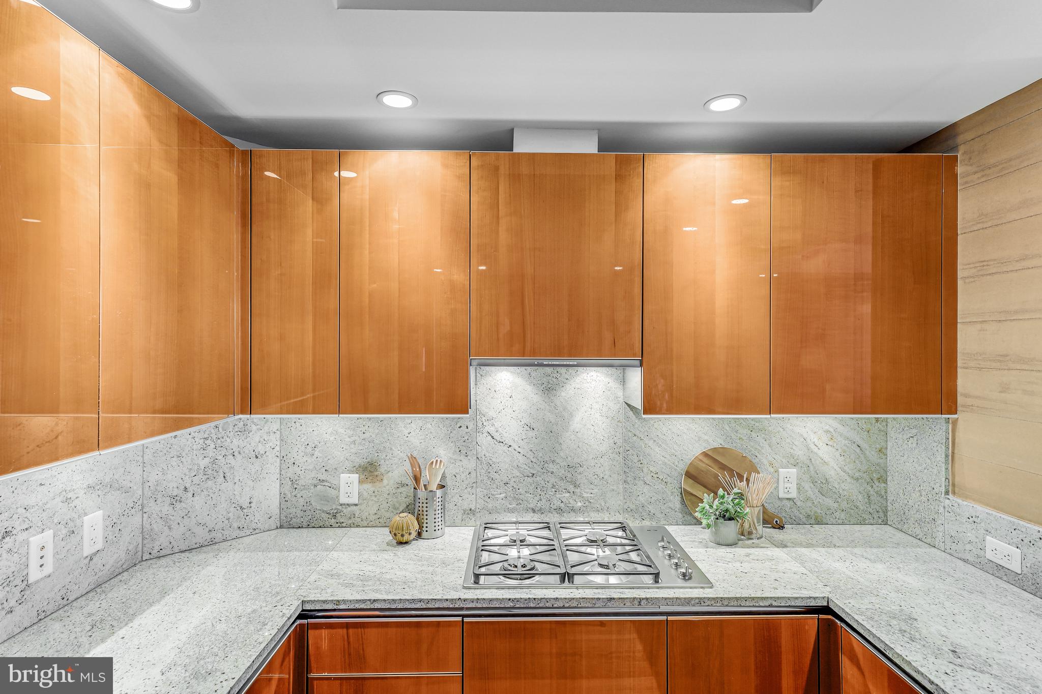 1881 N NASH STREET 1706