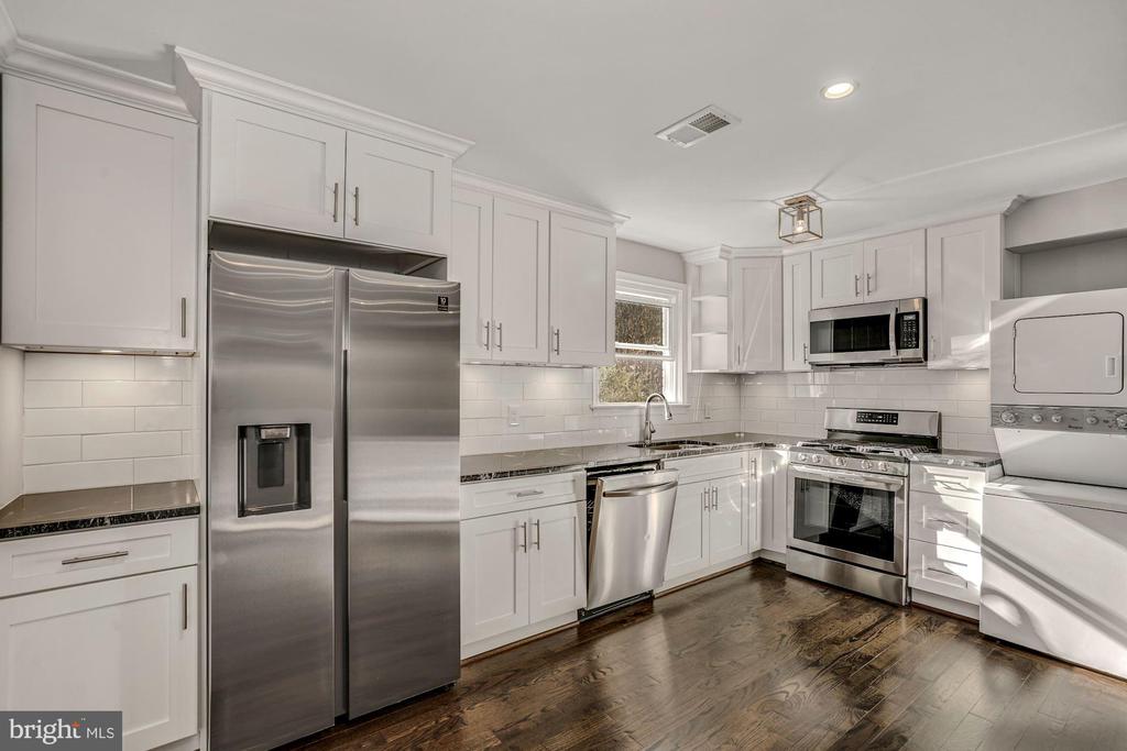 504 E ALEXANDRIA AVE #1