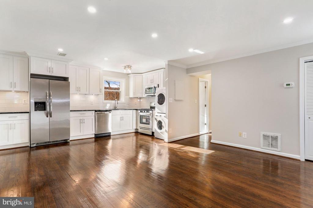 504 E ALEXANDRIA AVE #2