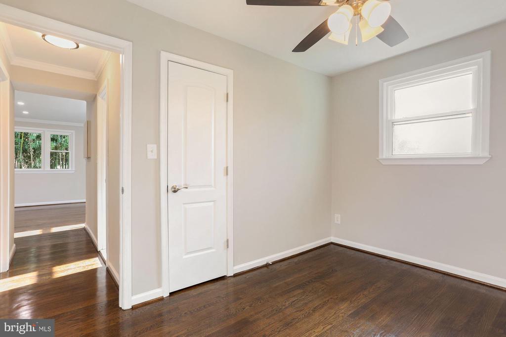 504 E ALEXANDRIA AVE #2