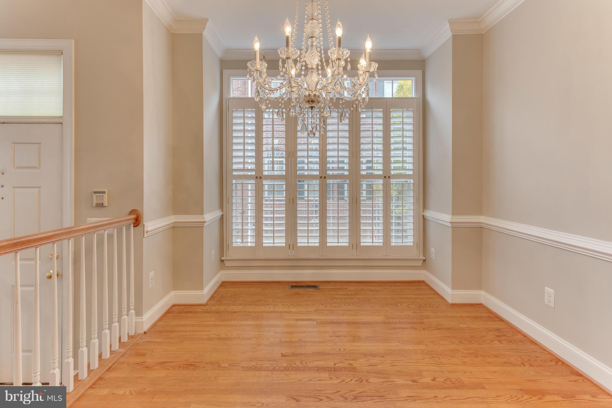 826 RIVERGATE PLACE