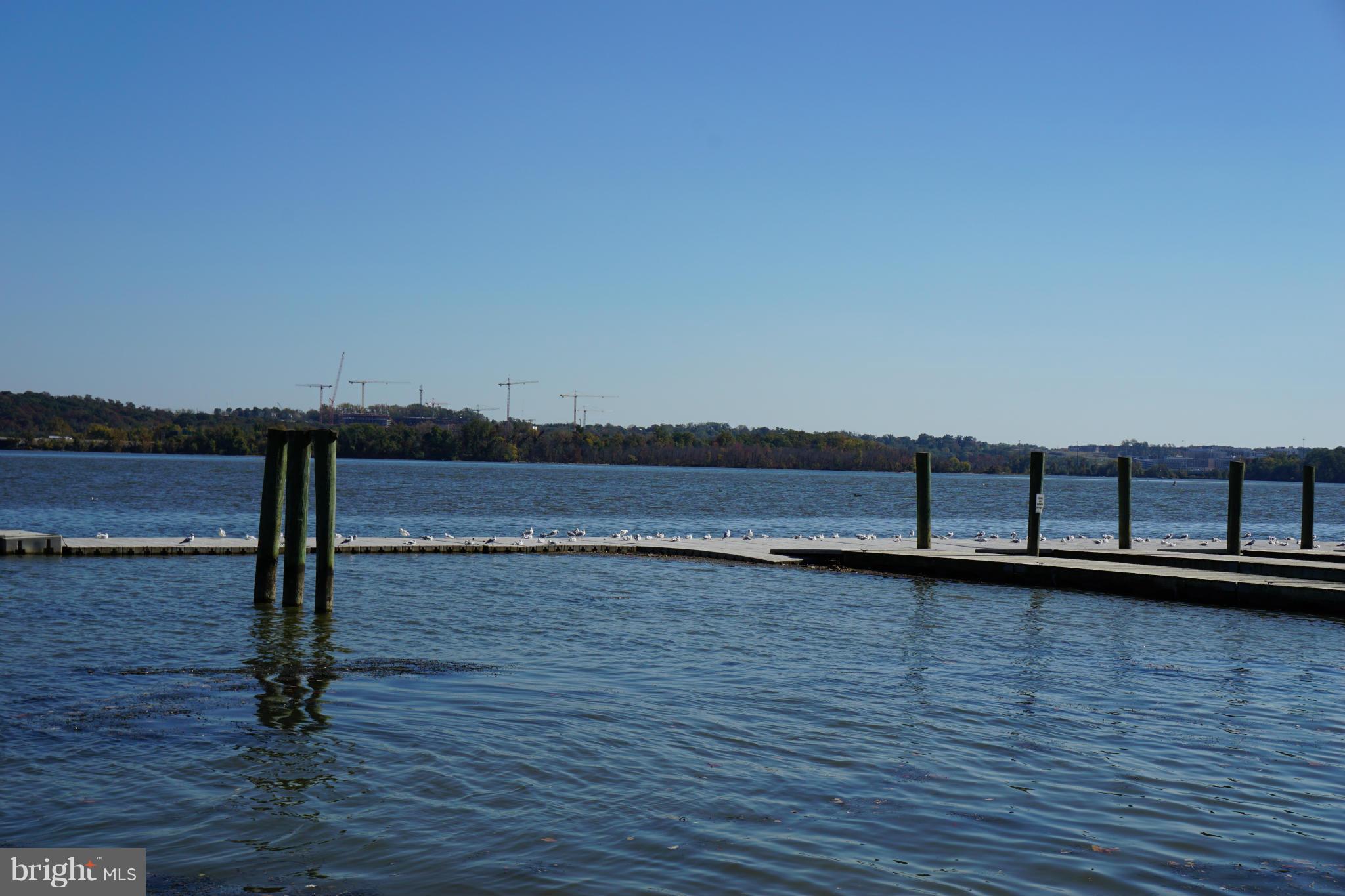 826 RIVERGATE PLACE