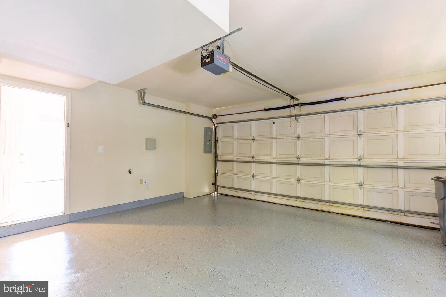 826 RIVERGATE PLACE