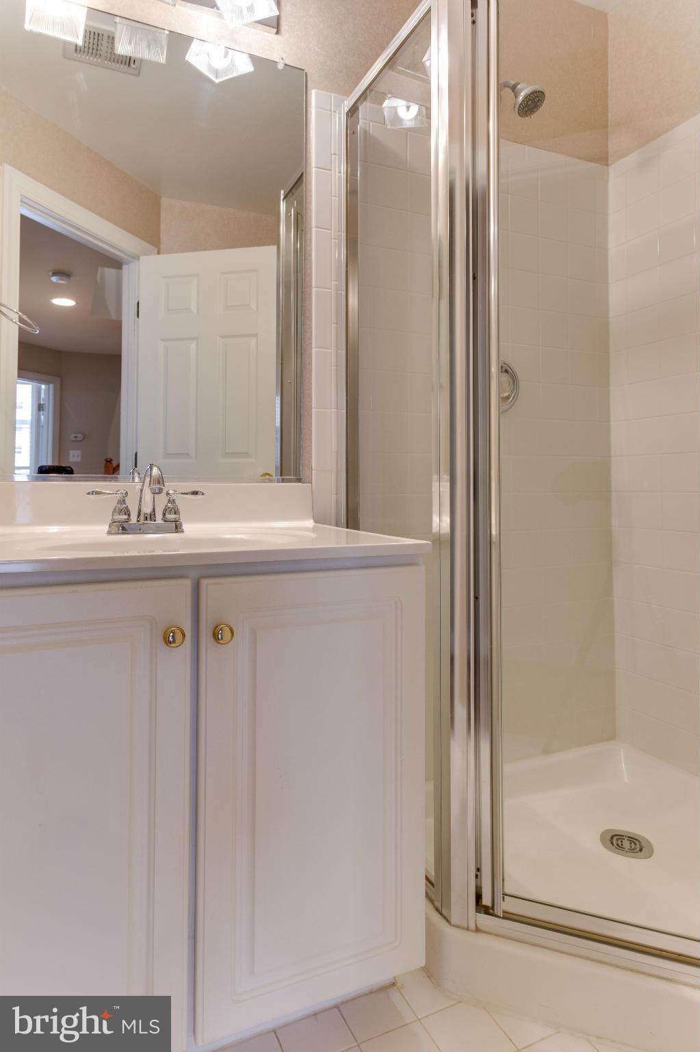 826 RIVERGATE PLACE