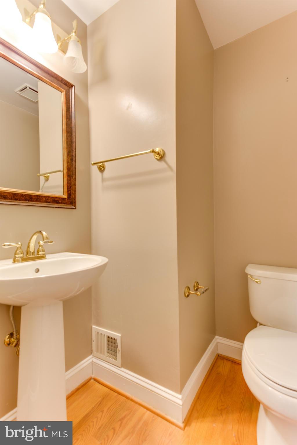 826 RIVERGATE PLACE