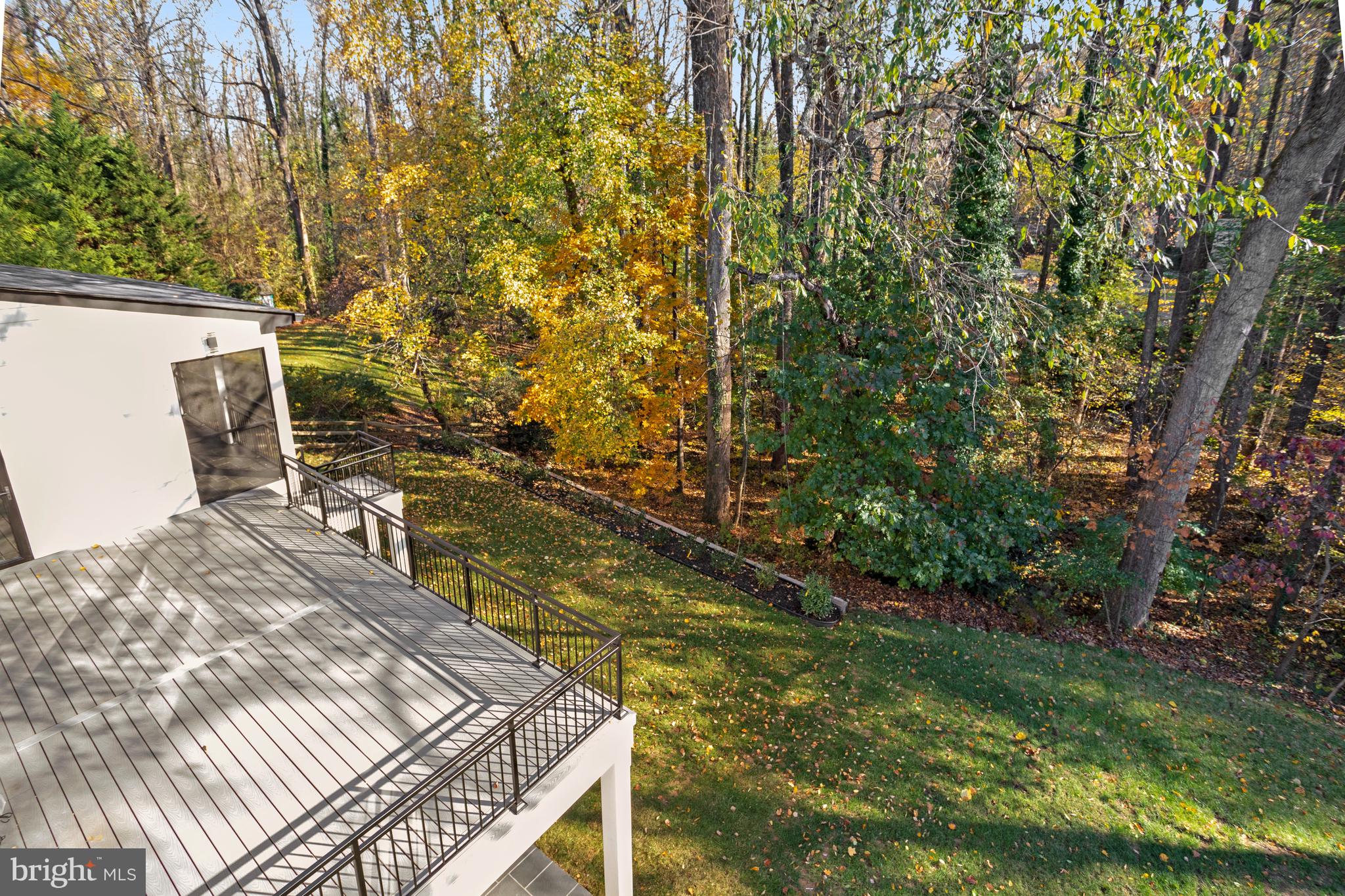 1564 Forest Villa LANE