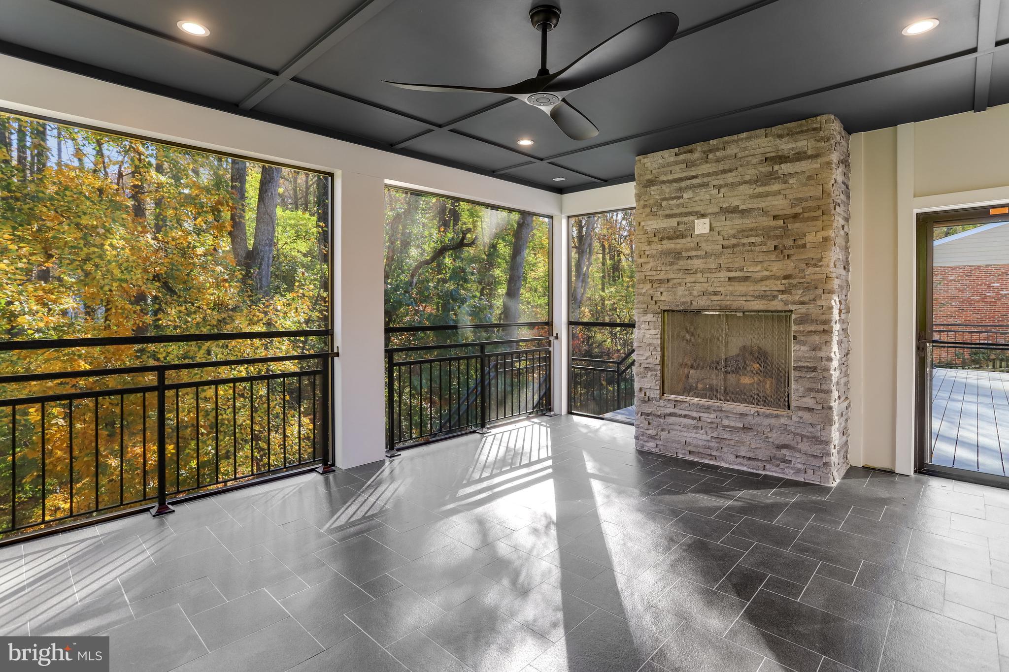 1564 Forest Villa LANE