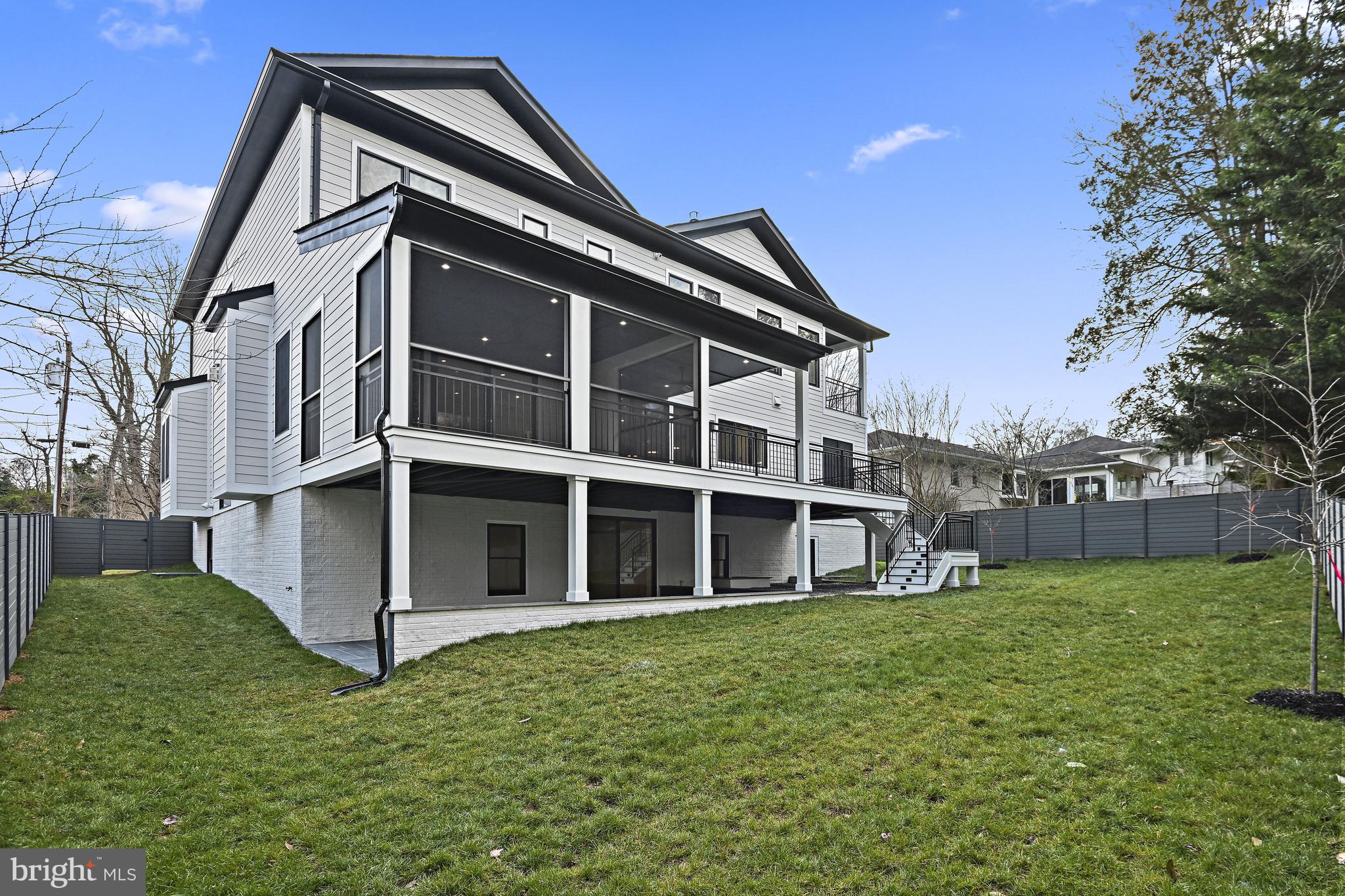 1434 Colleen Ln