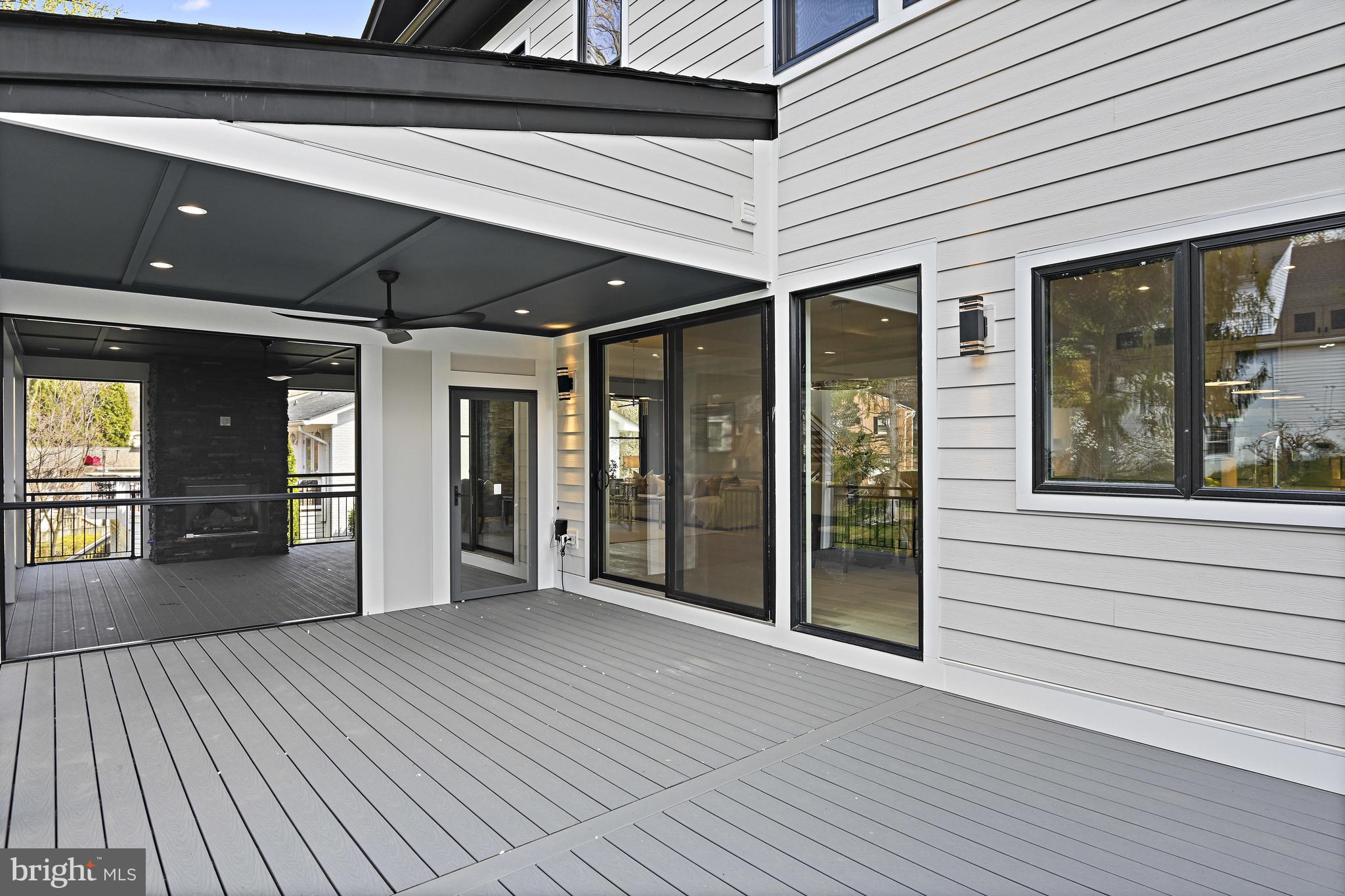 1434 Colleen Ln