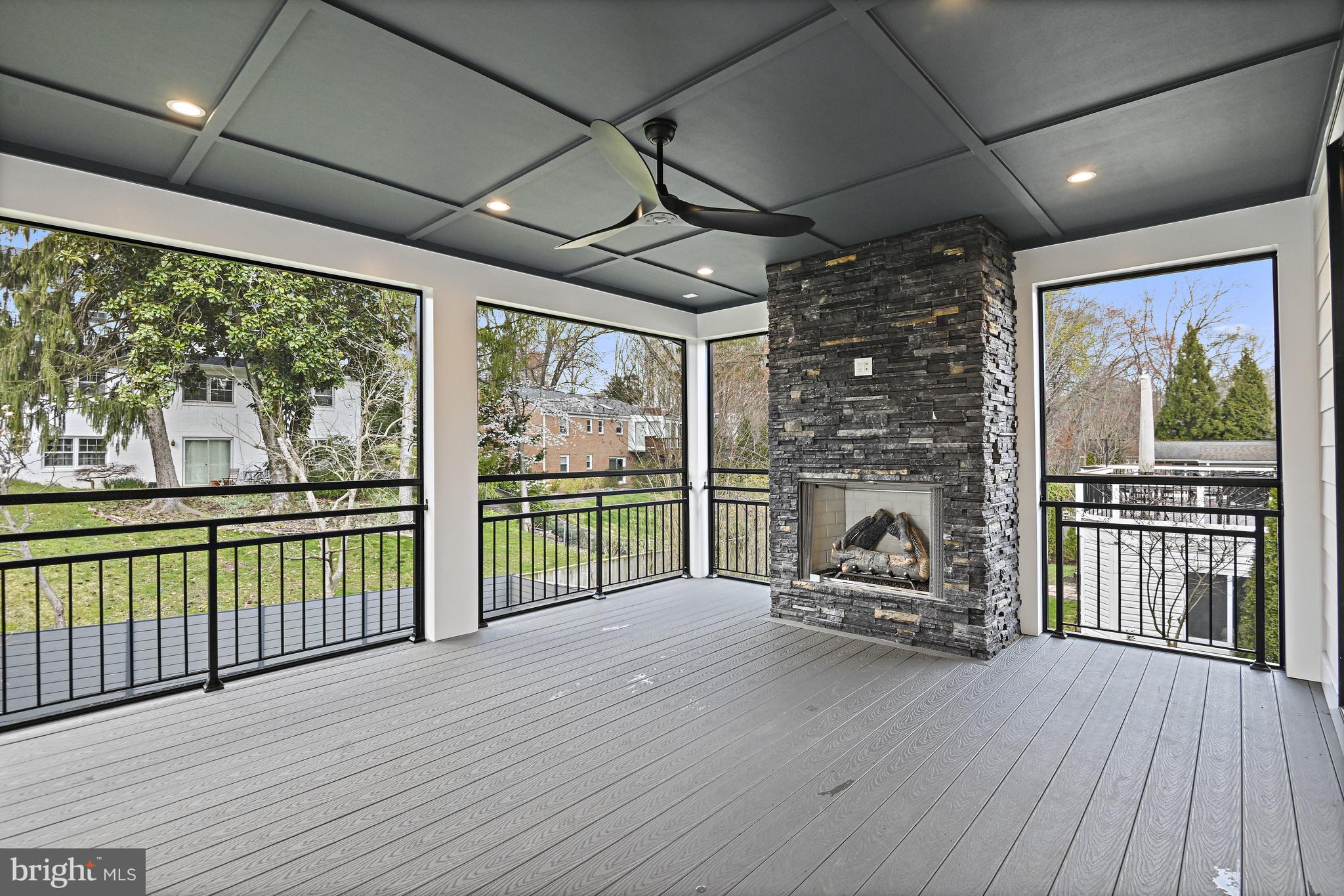1434 Colleen Ln