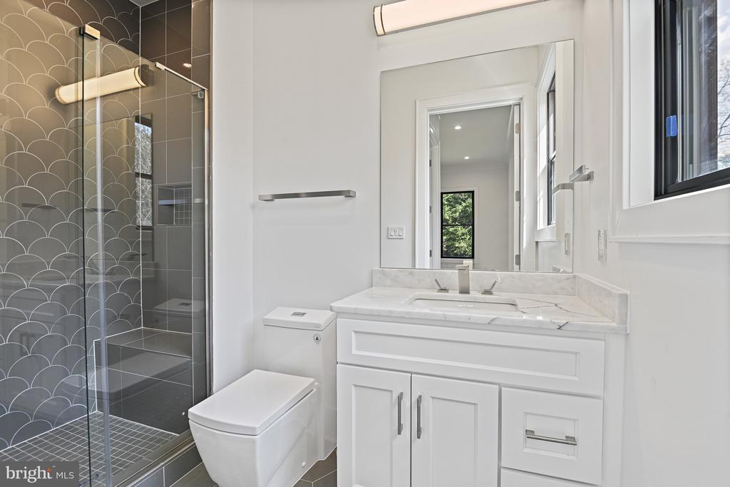1434 Colleen Ln