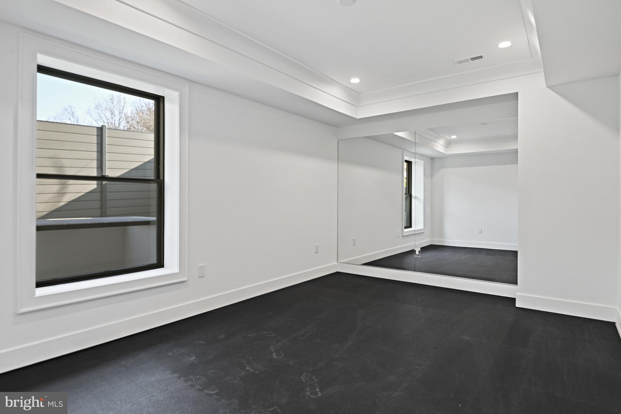 1434 Colleen Ln