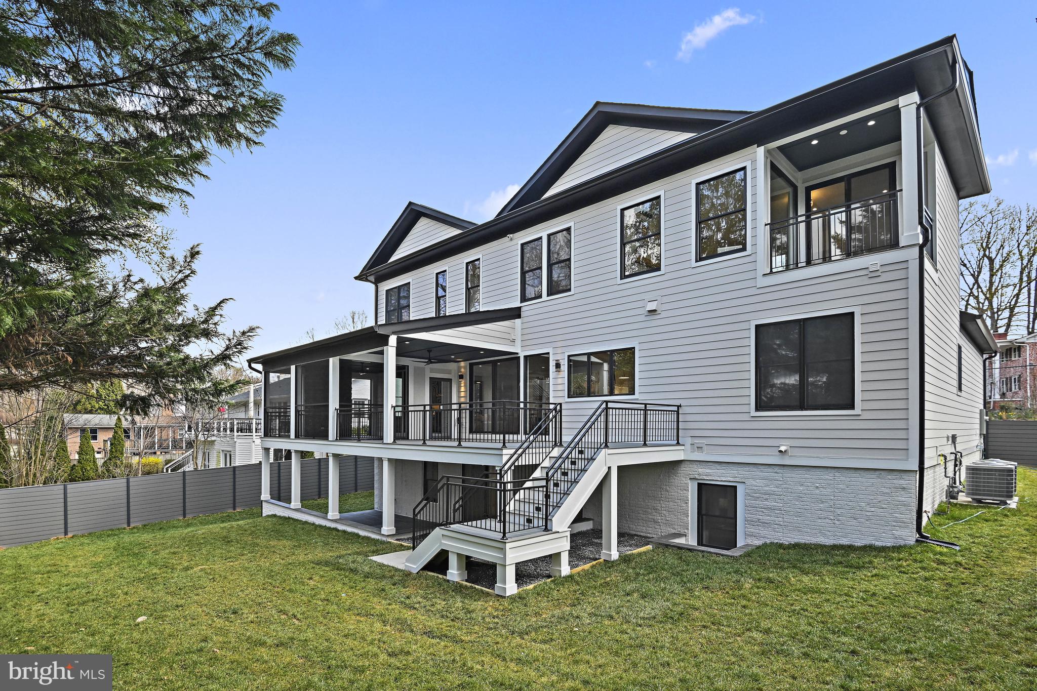 1434 Colleen Ln