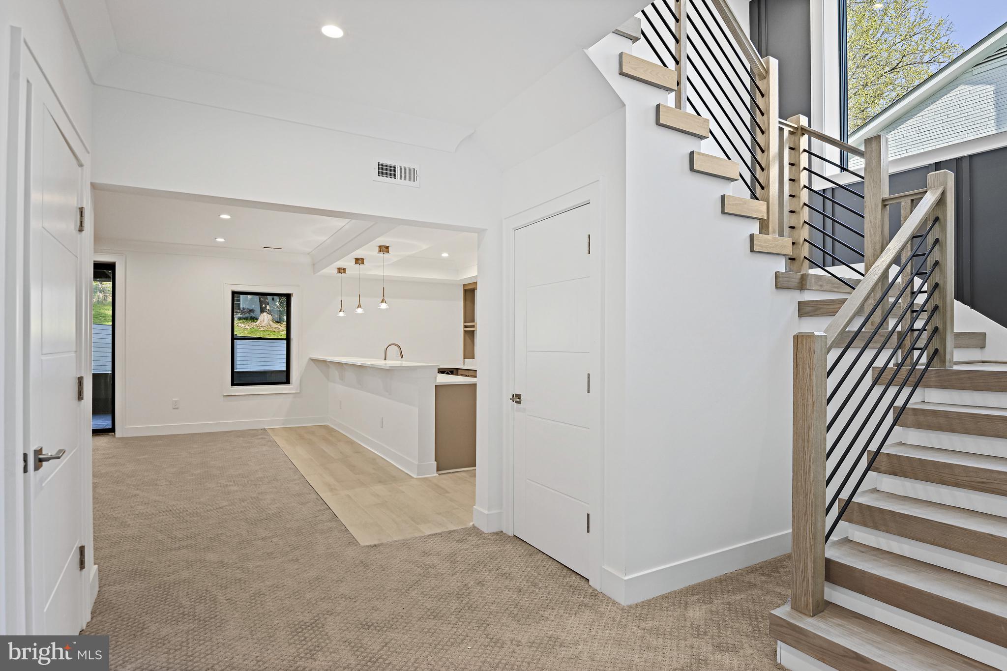 1434 Colleen Ln