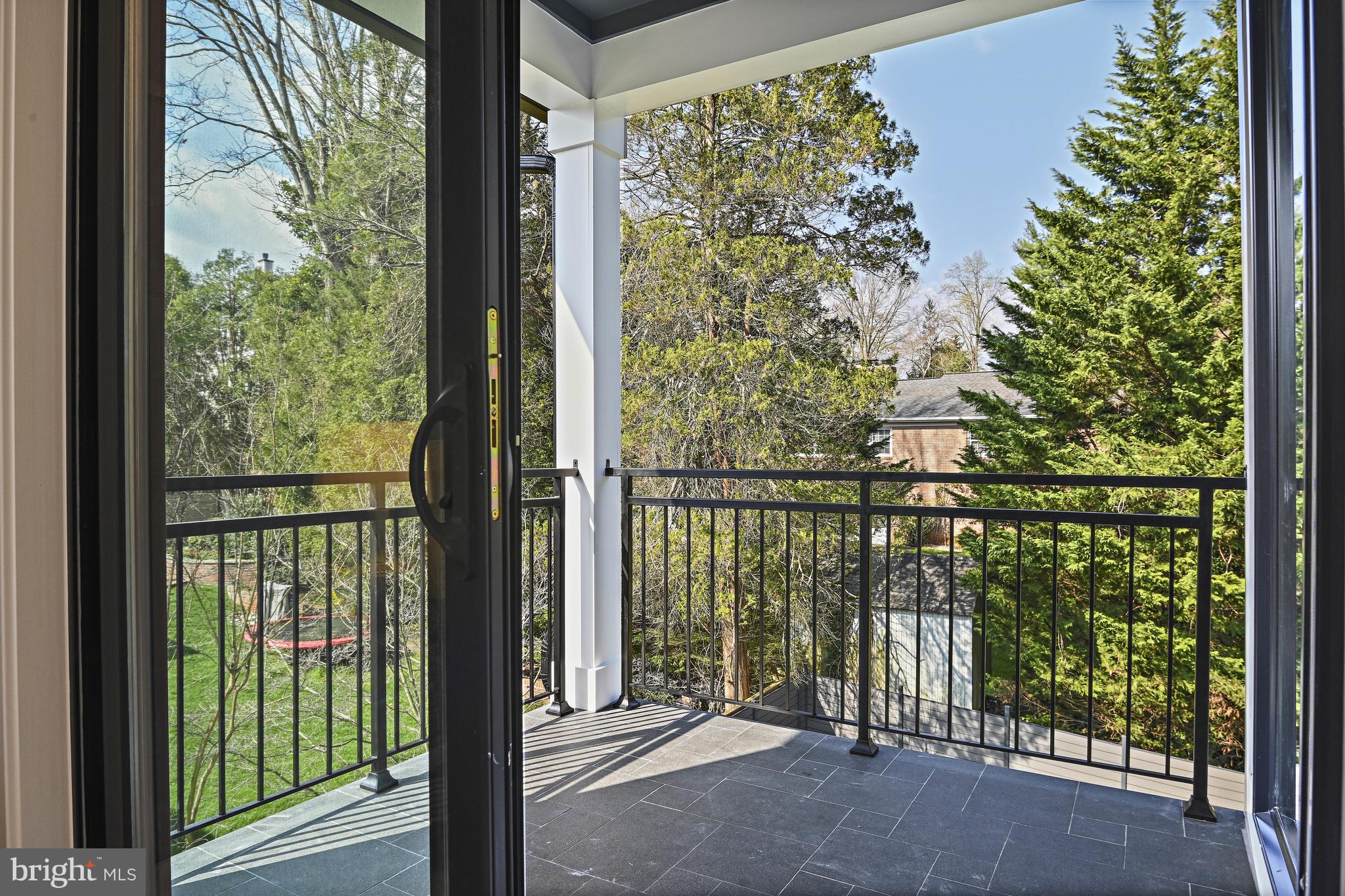 1434 Colleen Ln