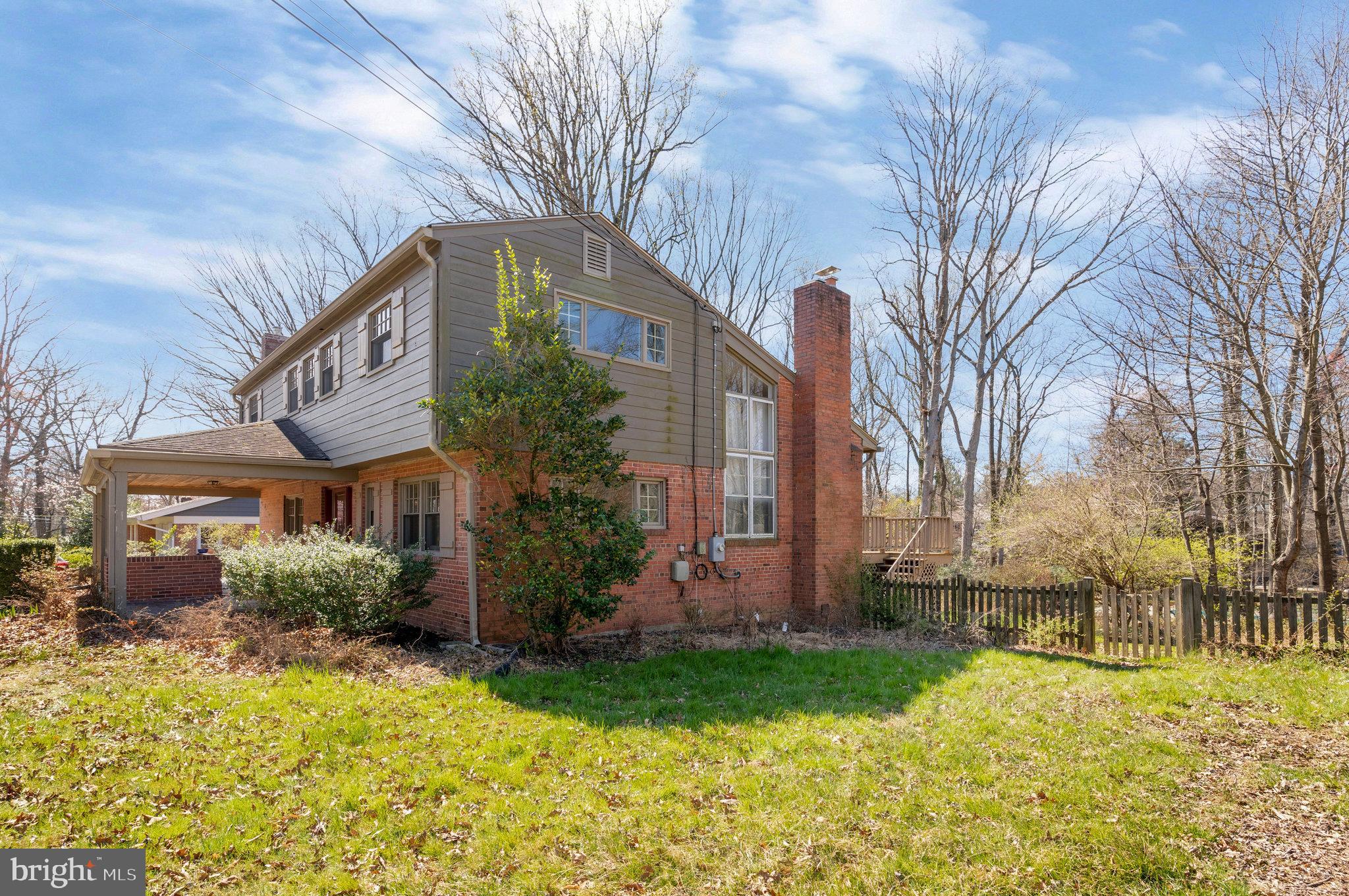 3412 Greentree Dr