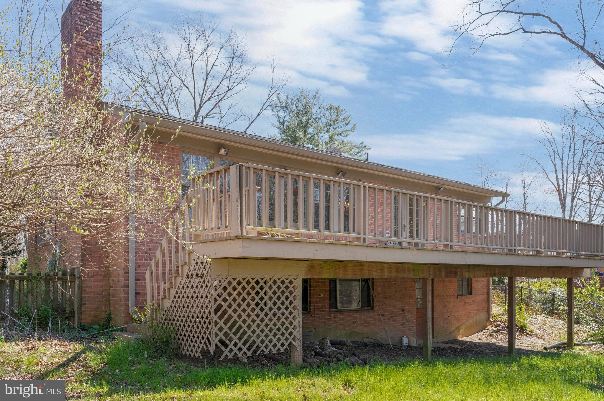 3412 Greentree Dr