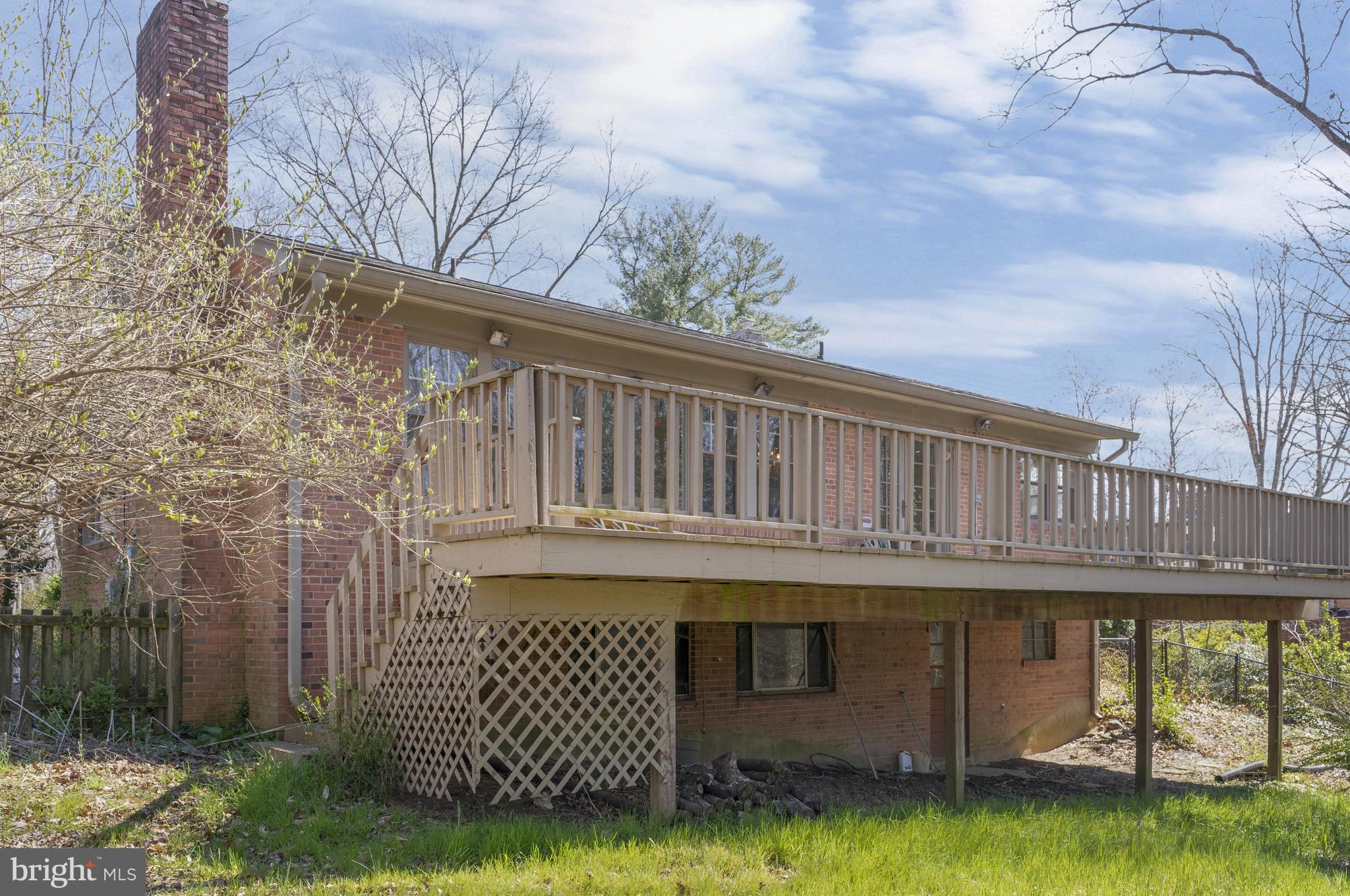 3412 Greentree Dr