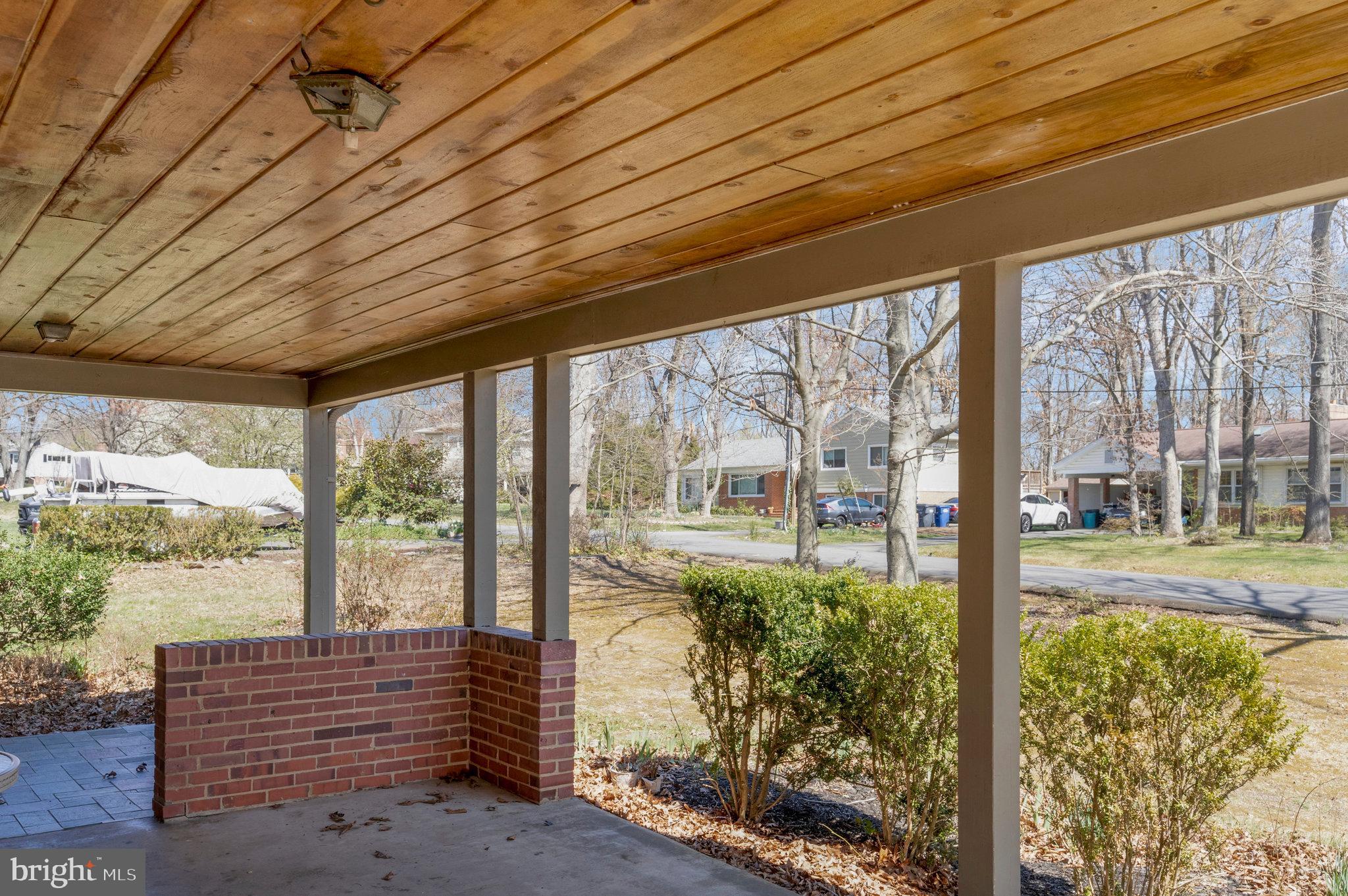3412 Greentree Dr