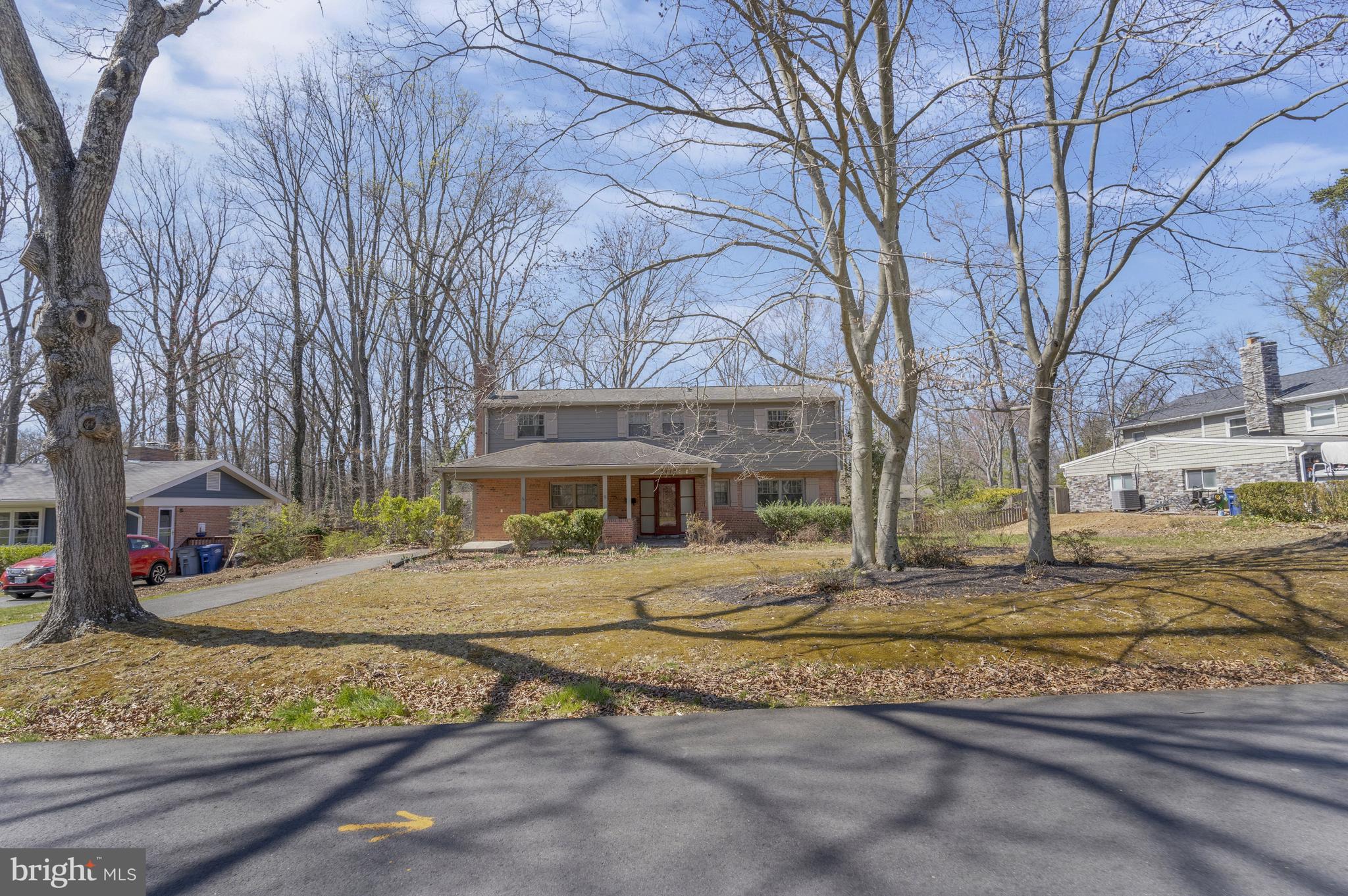 3412 Greentree Dr