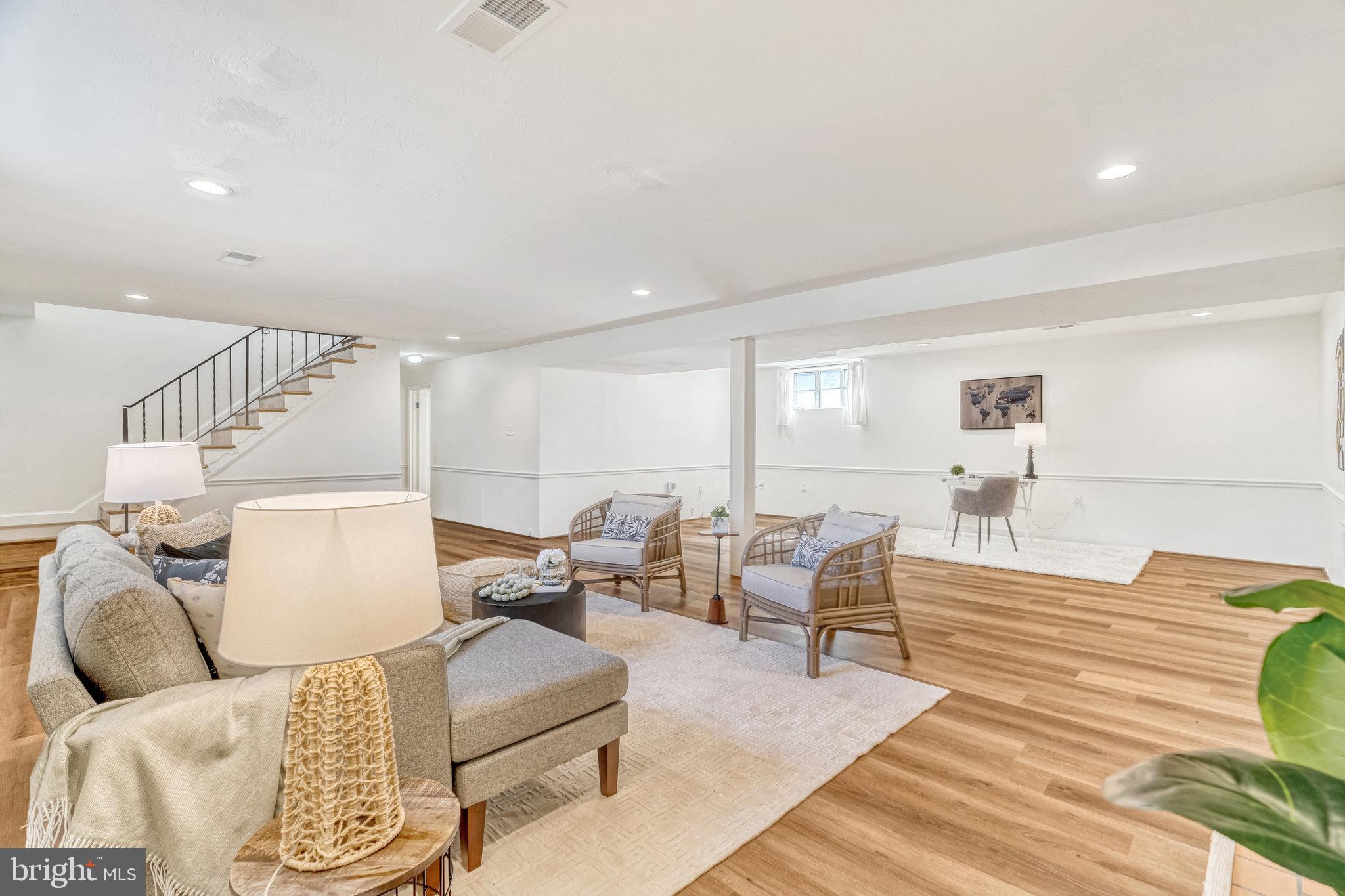 6219 Kellogg Dr