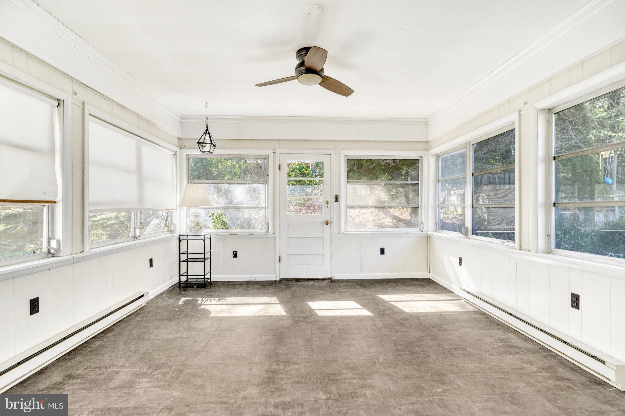 6219 Kellogg Dr