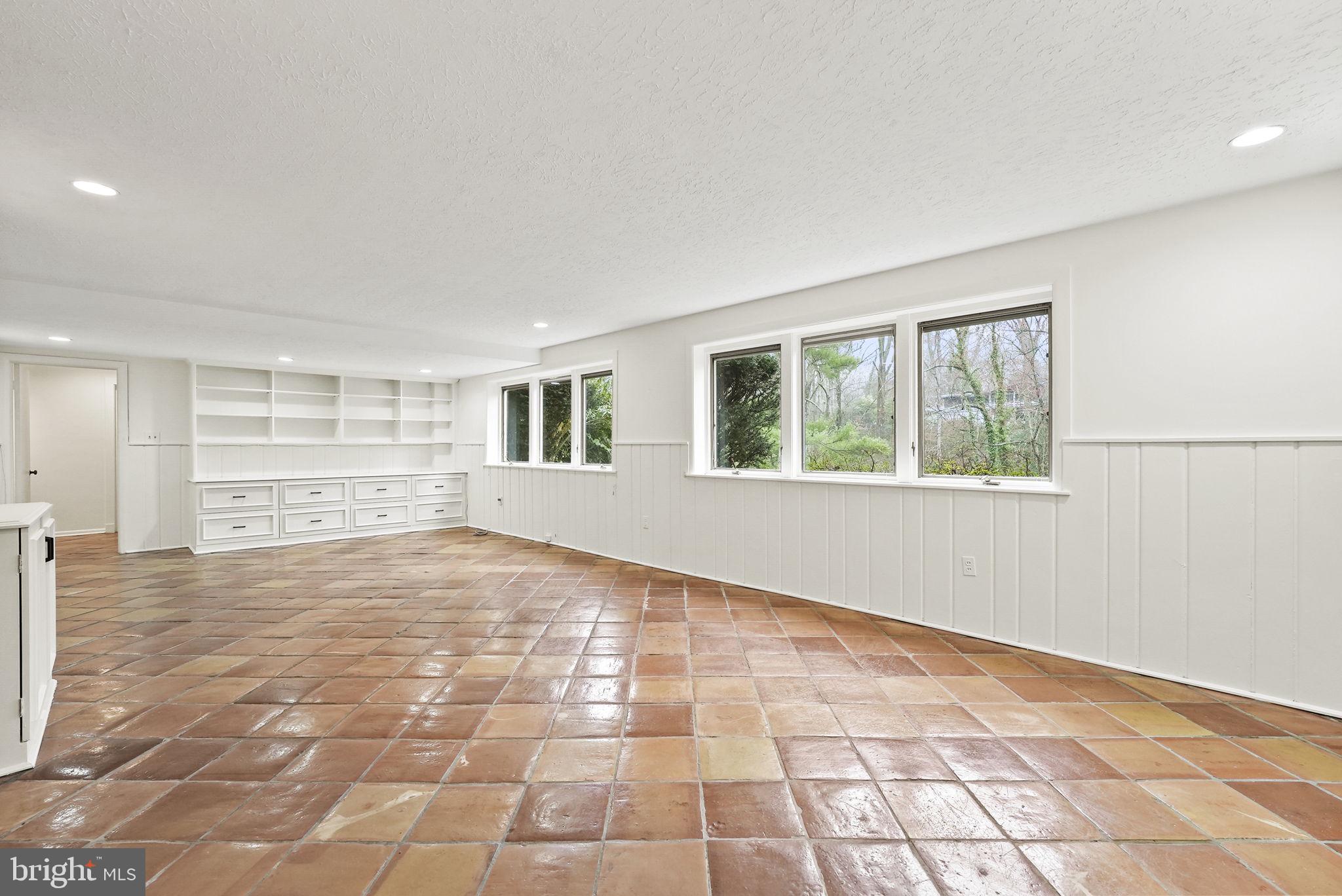 3443 Malbrook Dr