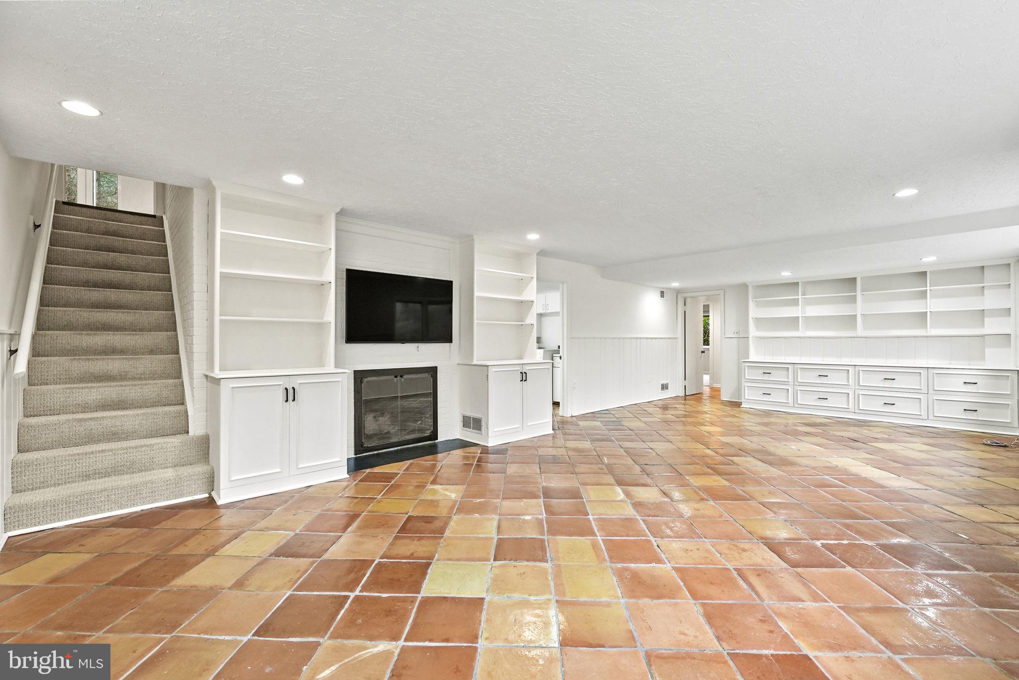 3443 Malbrook Dr