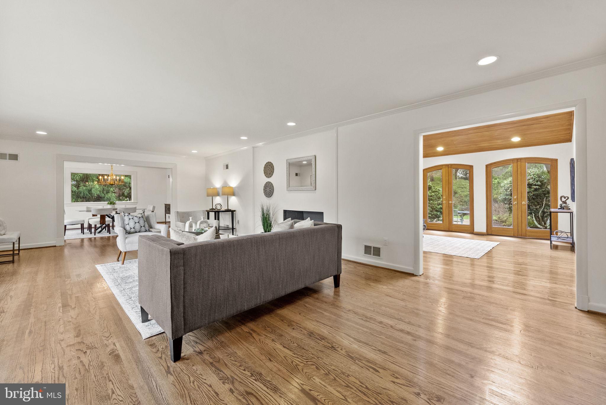 3443 Malbrook Dr
