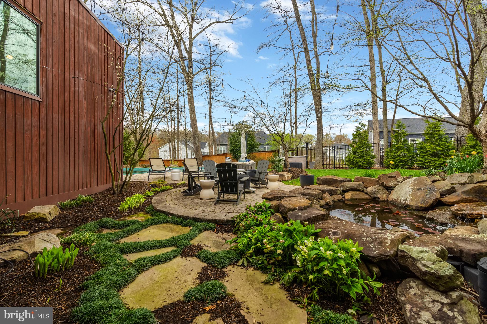 3200 Barkley Dr