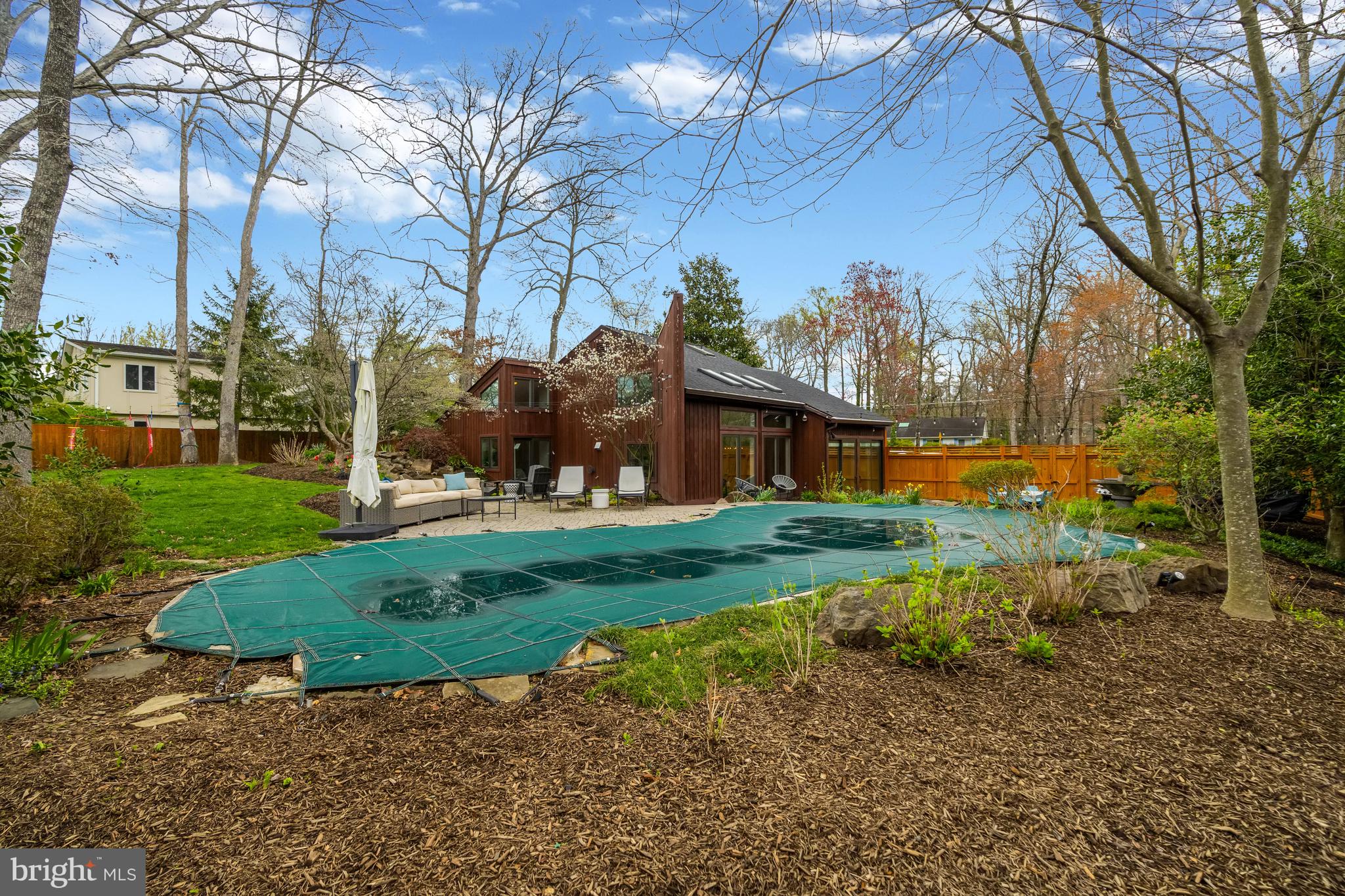 3200 Barkley Dr