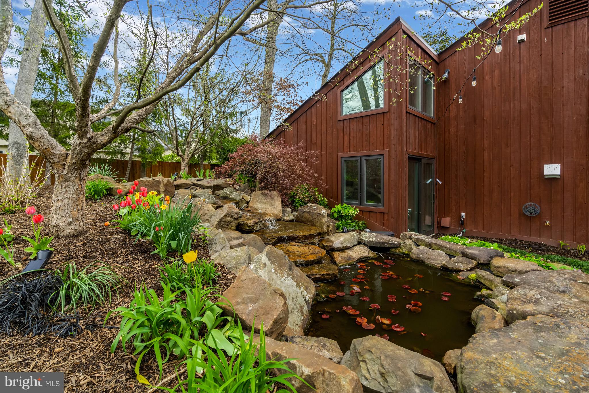 3200 Barkley Dr