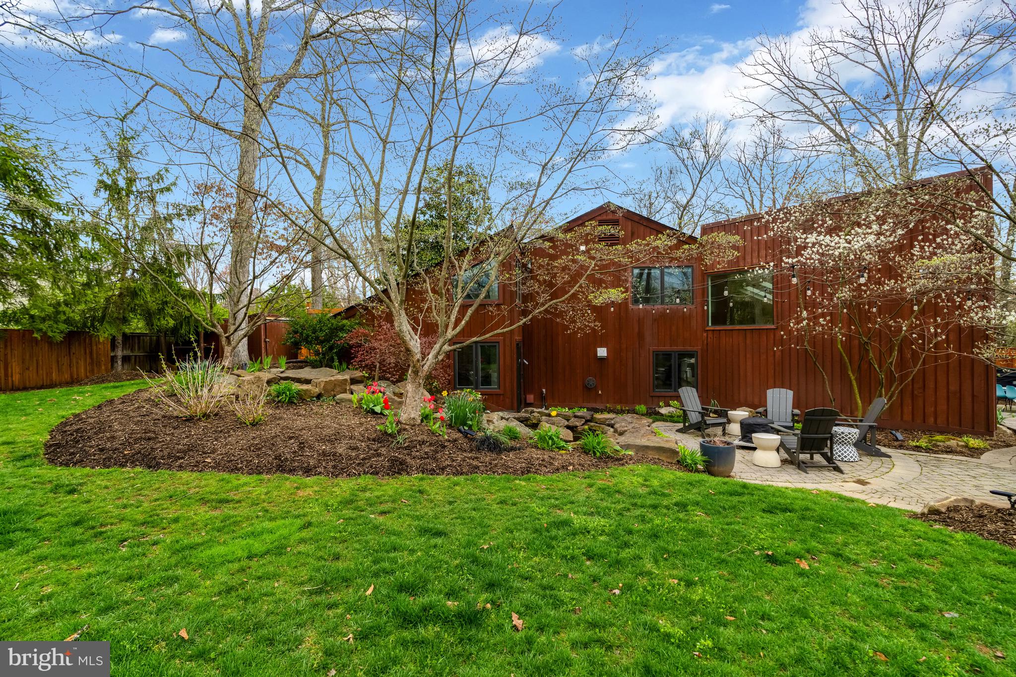 3200 Barkley Dr