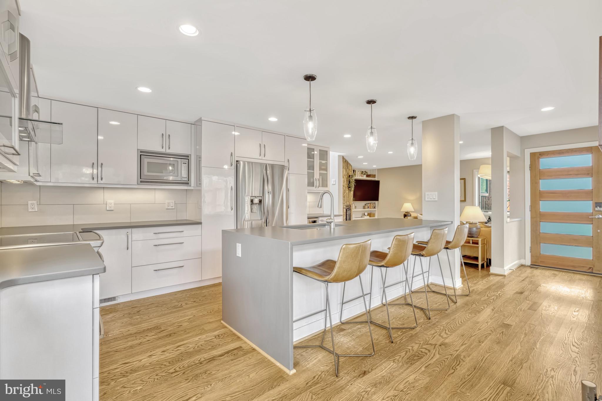3200 Barkley Dr