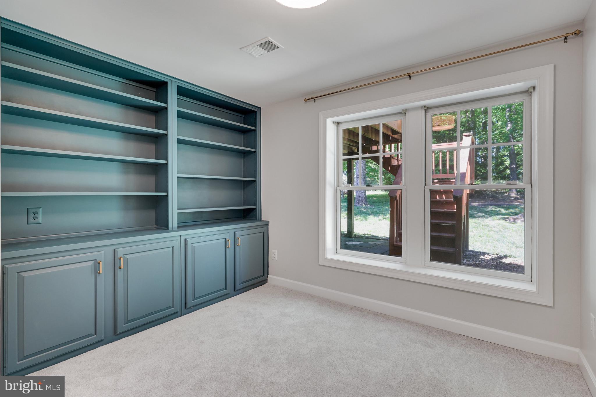1802 Brookstone Ct
